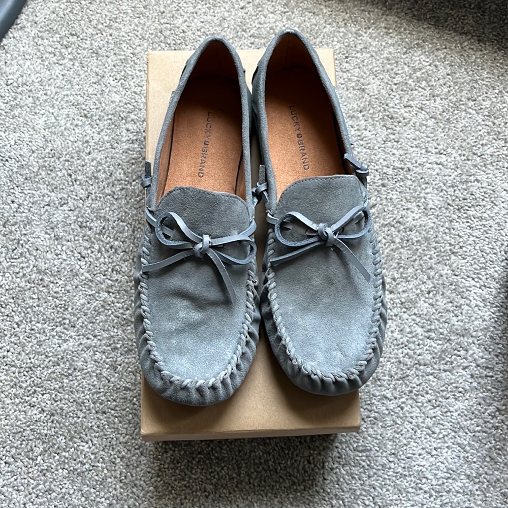 Lucky Brand Women’s Gray Suede Moccasin Loafers